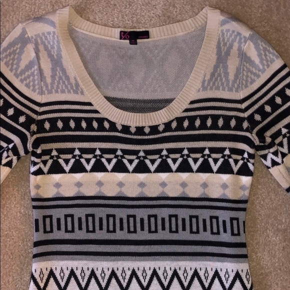 Nude/gray/black tribal print sweater dress - Picture 2 of 2